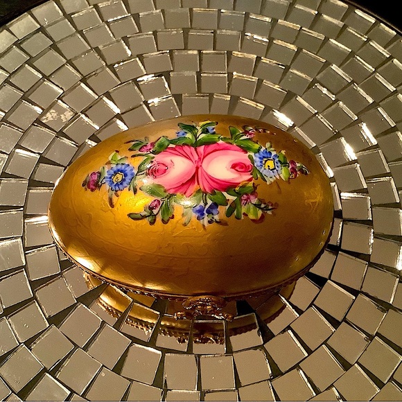 🔻Limoges 24K Gold Encrusted Classic Floral Egg Trinket Box (Retired) Mint Cond - Picture 1 of 11